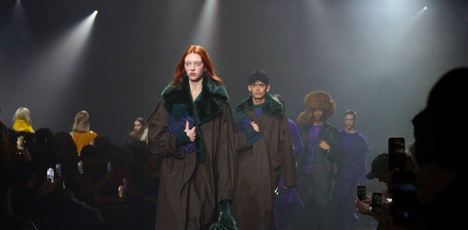 Burberry-Autumn-Winter-2023-Collection-–-Finale-1