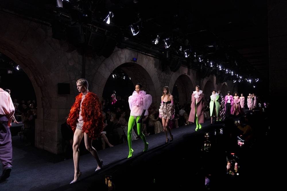 VALENTINO-LE-CLUB-COUTURE-MODELS-FINALE-2_0