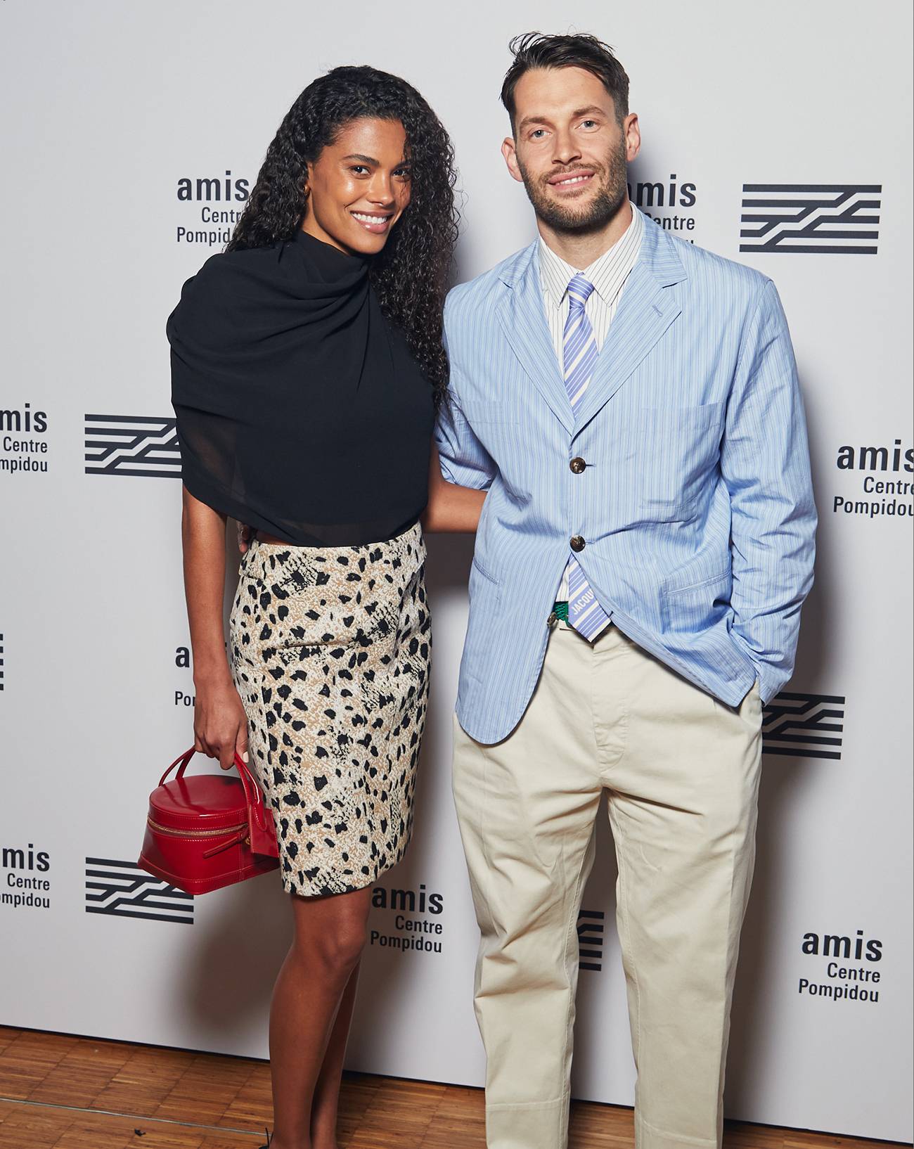 Simon Porte Jacquemus, Tina Kunakey, dîner Centre Pompidou, surréaliste