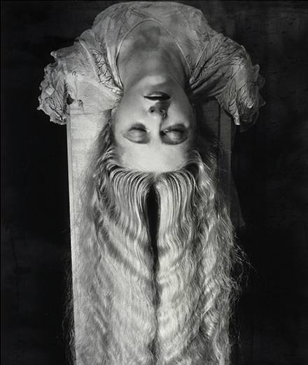 Exposition, Martin Margiela, Olivier Theyskens, Dries Van Noten, Man Ray, MoMu