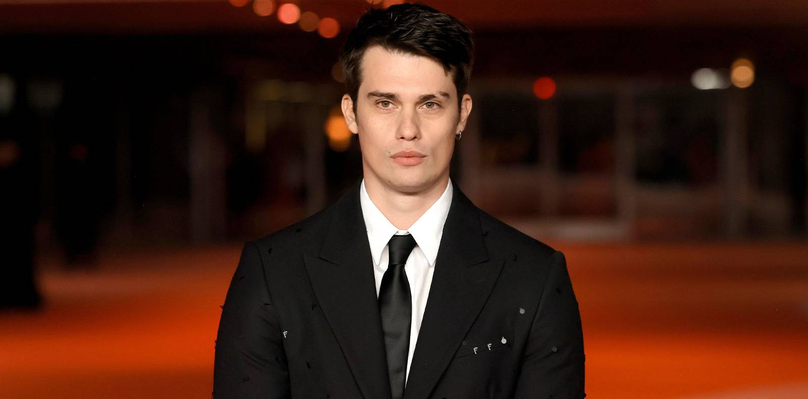 Nicholas Galitzine, L'idée d'être avec toi, Biographie, Anne Hathaway, Mary &George