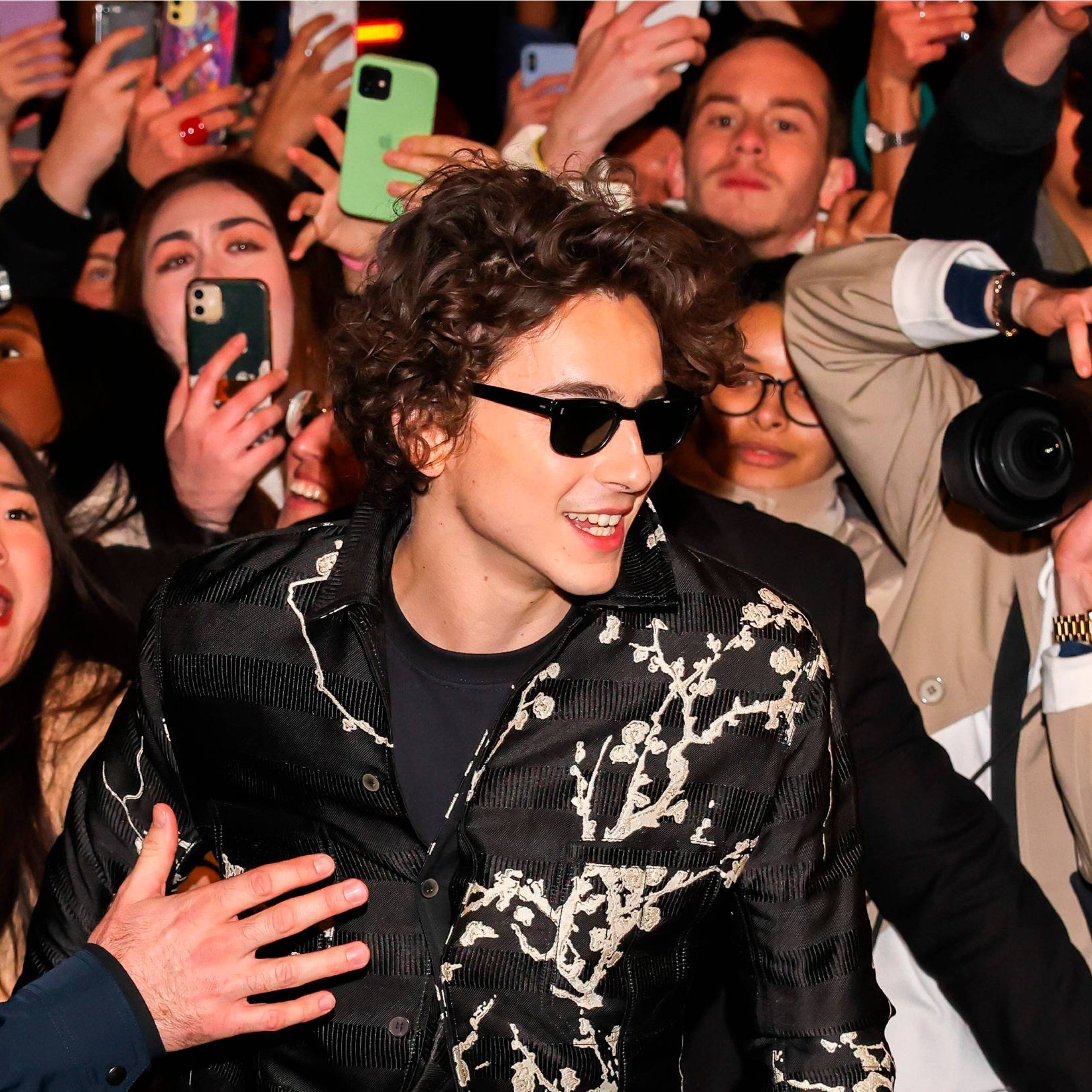 stars-fashion-week-couture-2023-timothee-chalamet2