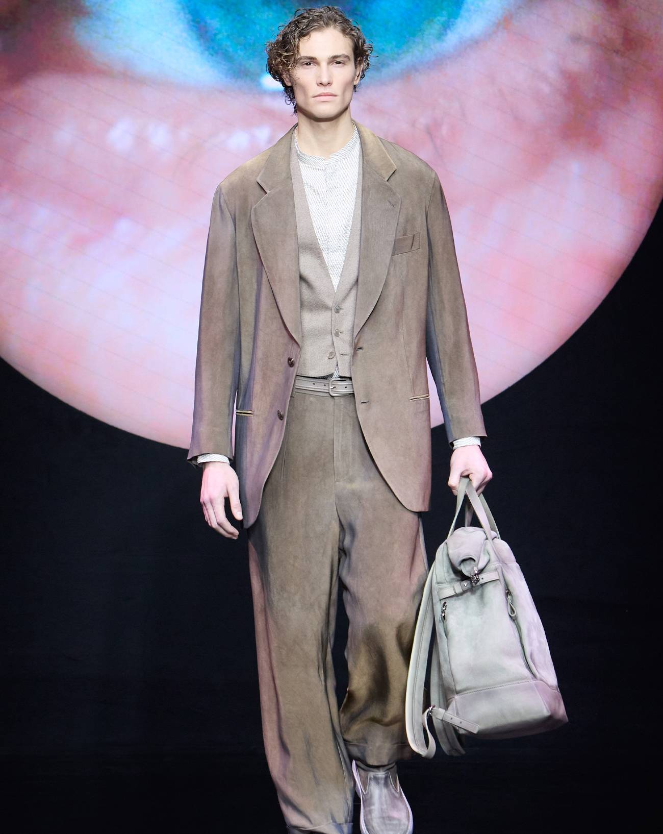 Le défilé Emporio Armani automne-hiver 2024-2025