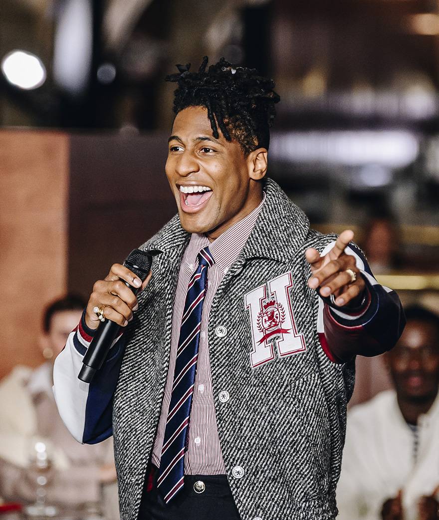 Jon Batiste, défilé Tommy Hilfiger, automne-hiver 2024-2025, New York